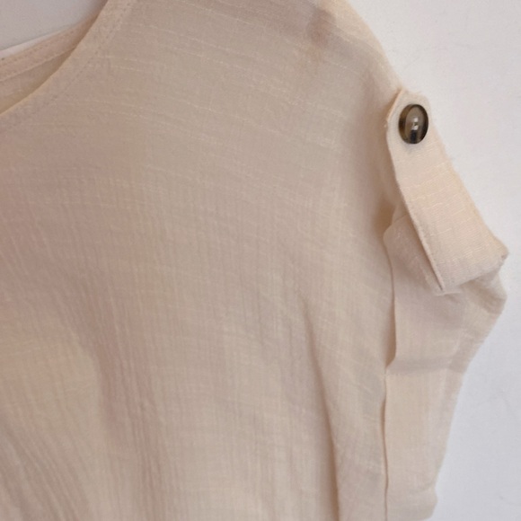 (A11) E&M Inverted knot tie front shortsleeved cream top, Size Large, NWT - Picture 2 of 6